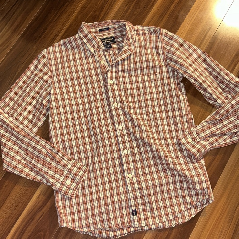 Small Abercrombie & Fitch muscle button down collared plaid shirt 100% cotton